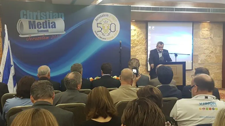 Elkin at Christian Media Summit