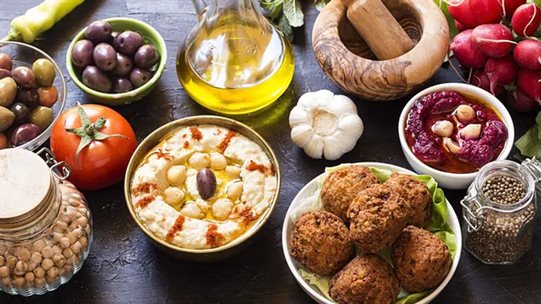 Falafel, hummus, tahina