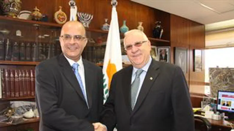 שלא יטיפו. ריבלין וגארויאן