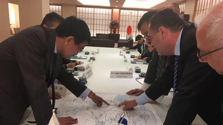 השר כץ בפגישה עם שר החוץ היפני