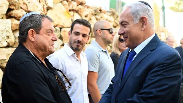 Palmach Ze'evi and Binyamin Netanyahu