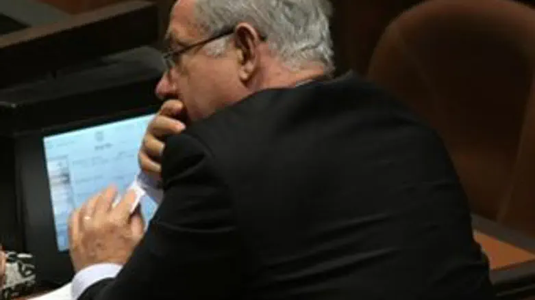 מבקש להרגיע. נתניהו