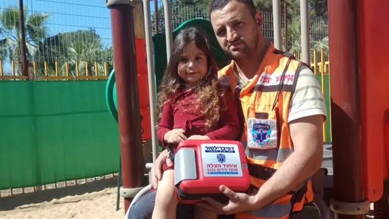 Yisrael Amar and daughter