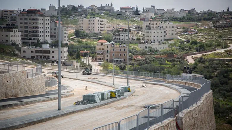התרחבות השכונות הערביות מעודדת את ההגירה השלילית מהעיר. שכונת שועפאט