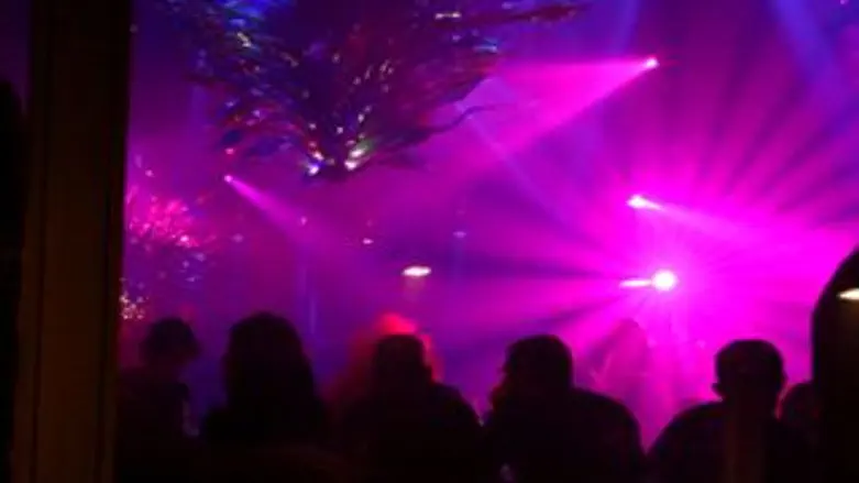 אפלית המועדונים, גרסת הנשים