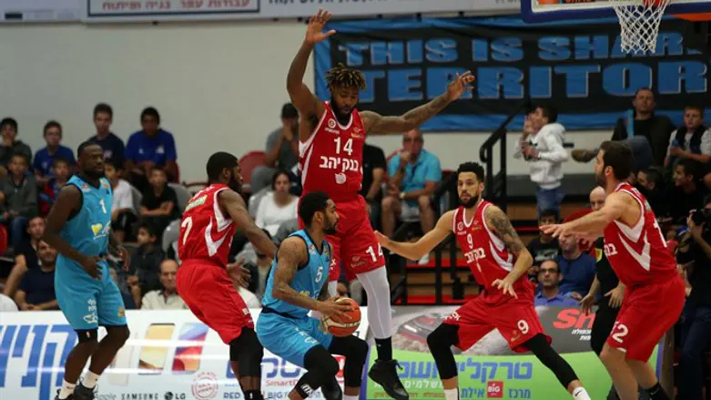 רוסאריו הערב מול שחקני ירושלים