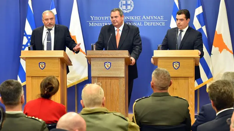 ליברמן ועמיתיו. היום