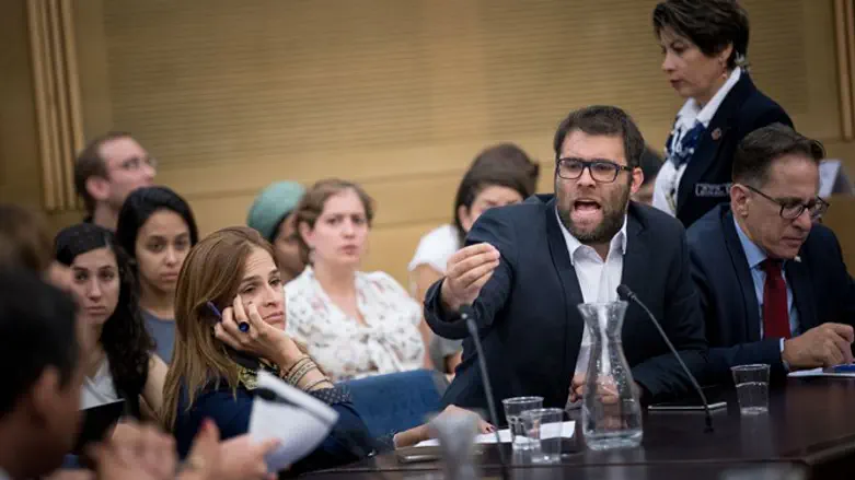 Knesset Committee Hazanut