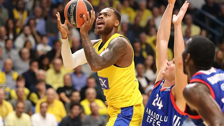 תומאס מול הטורקים הערב