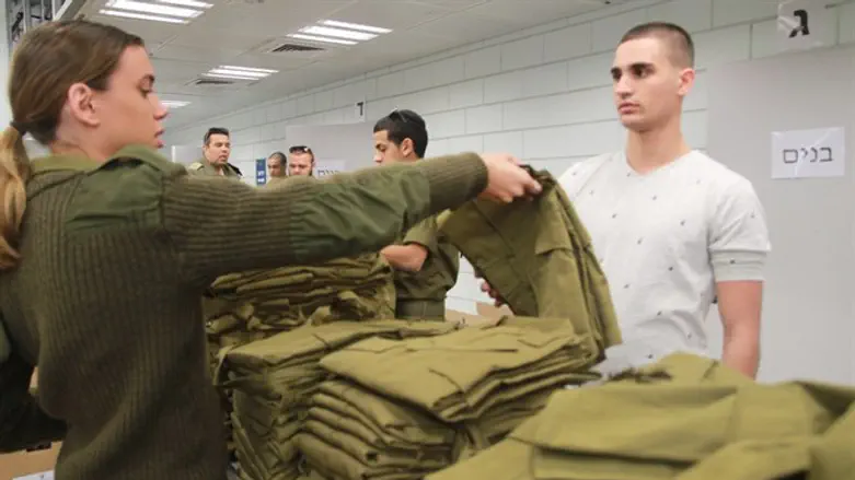 Прием новобранцев. Иллюстрация