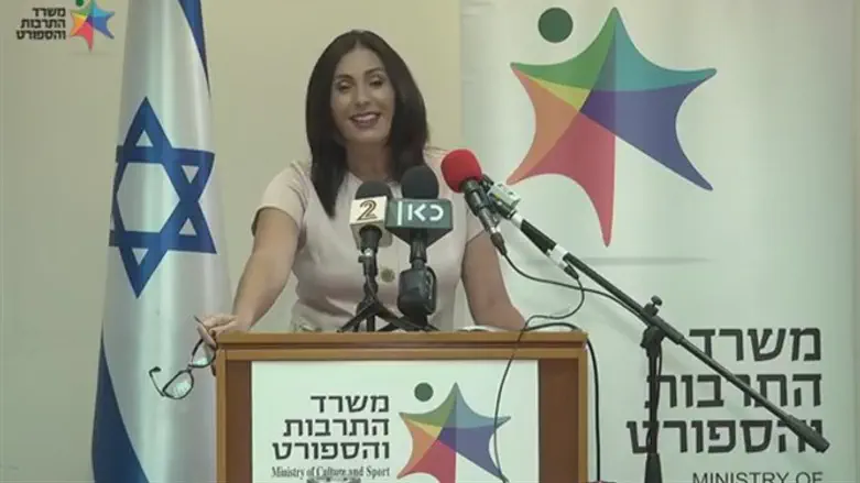 השרה רגב. אין פיתרון לכדורגל בשבת