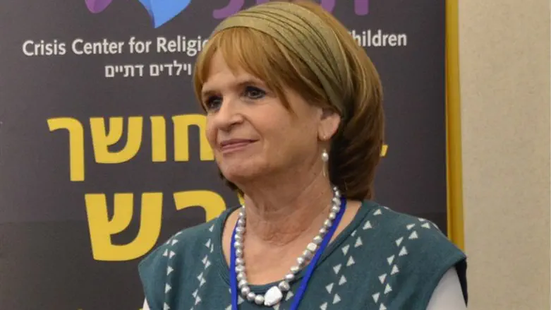 למנוע ולהימנע. דבי גרוס