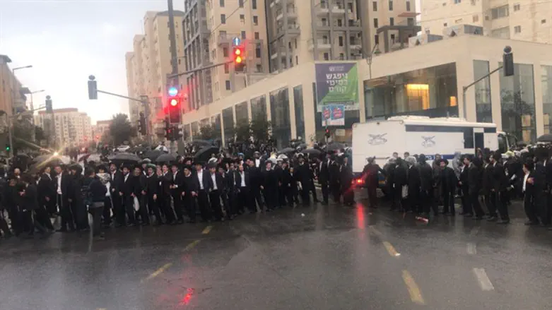 A Peleg Yerushalmi demonstration