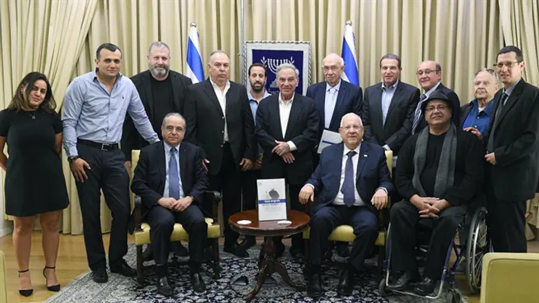 הנשיא עם ראשי תוכנית 'מזדקנים בכבוד'