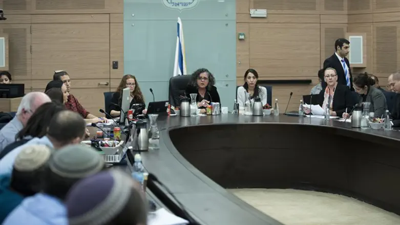 הועדה לקידום מעמד האישה