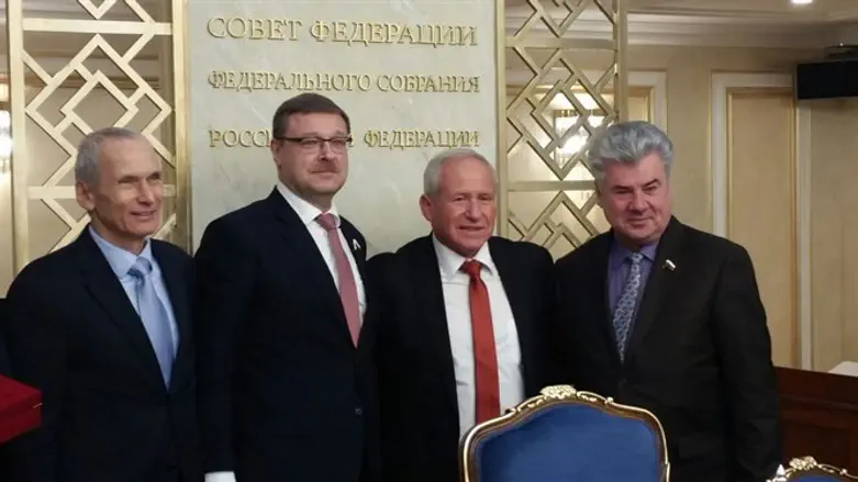 דיכטר במפגש עם בכירים רוסים