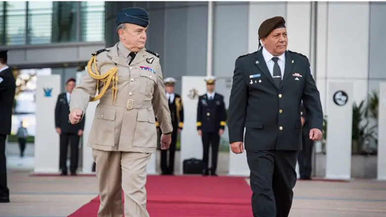Generals Peach and Eizenkot