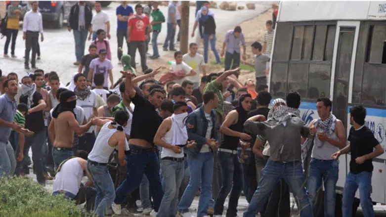 עובדת קיומו של עם פלשתיני היא המצאה שקרית ונלוזה. פלסטינים