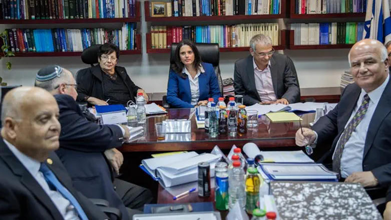 עד לתקופת שקד, ההחלטות נחתכו ב"ועדת השתיים". הוועדה למינוי שופטים