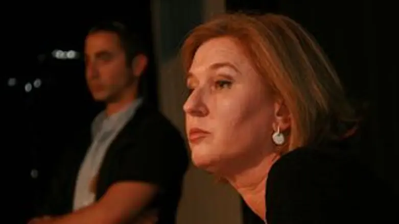 לבני בנאומה היום בפני התיכוניסטים