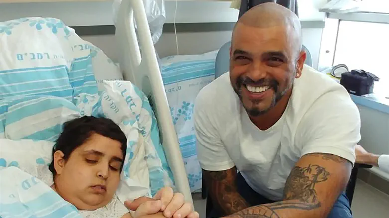 אייל גולן ורבקה