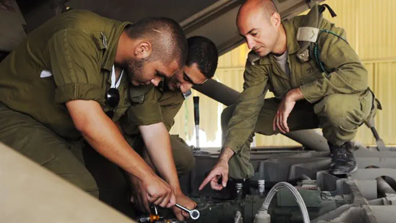 חיילי האחזקה בתרגיל