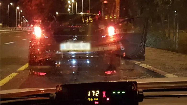 טס על כביש 90