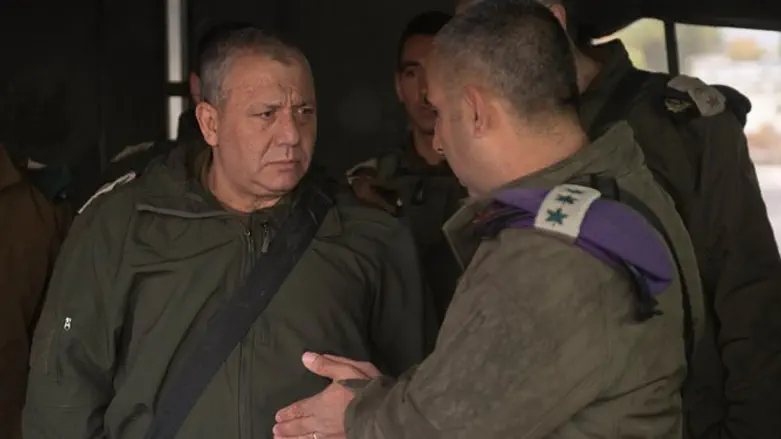 הרמטכ"ל איזנקוט ומח"ט יהודה