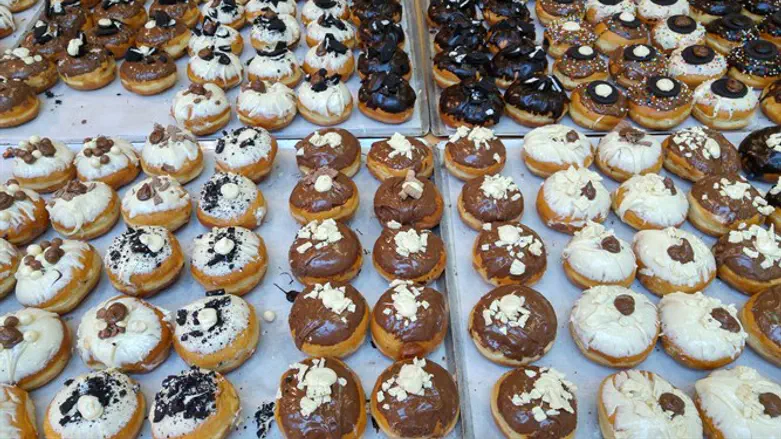 Hanukkah sufganiyot
