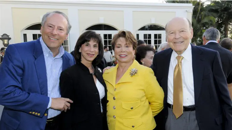 Randall Kaplan, chairman of the board of Hillel, and Kathy Manning, chairwoman of Jewish F