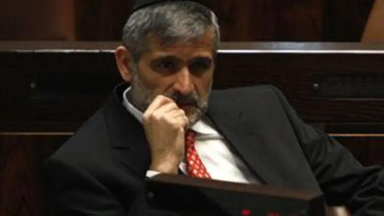 סוגר מעגל. השר ישי