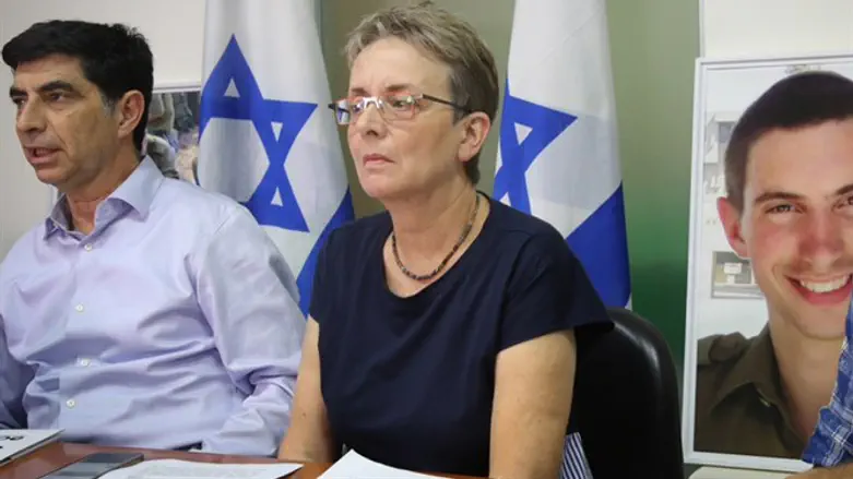 Goldins at press conference