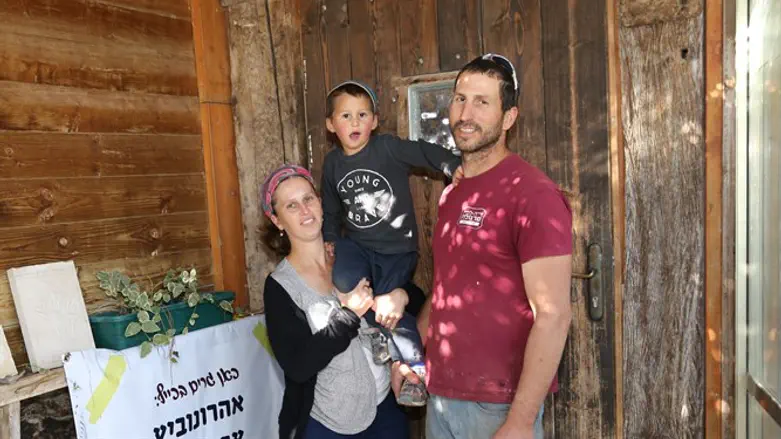 "תזכרו שאנחנו בני אדם ולא רק חיילים במשחק שחמט". מש' אהרונוביץ