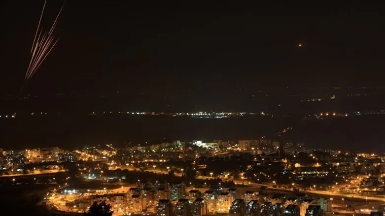 Ракетный обстрел. Иллюстрация