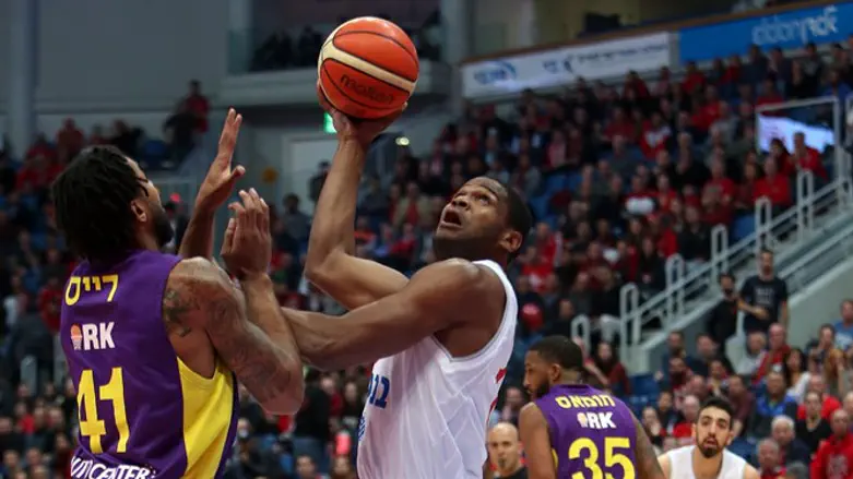 דייסון הערב מול רייס. ראש בראש