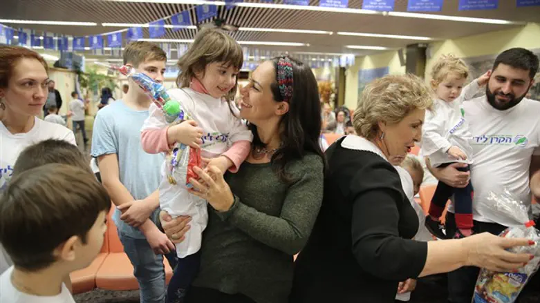 Иммигранты из Украины (иллюстрация)