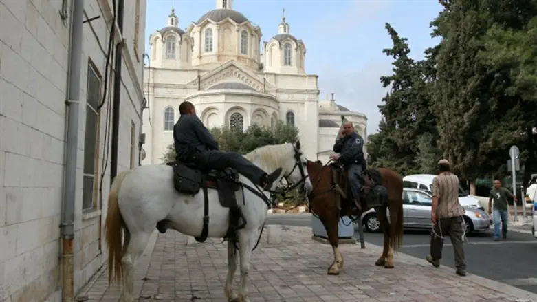מגרש הרוסים