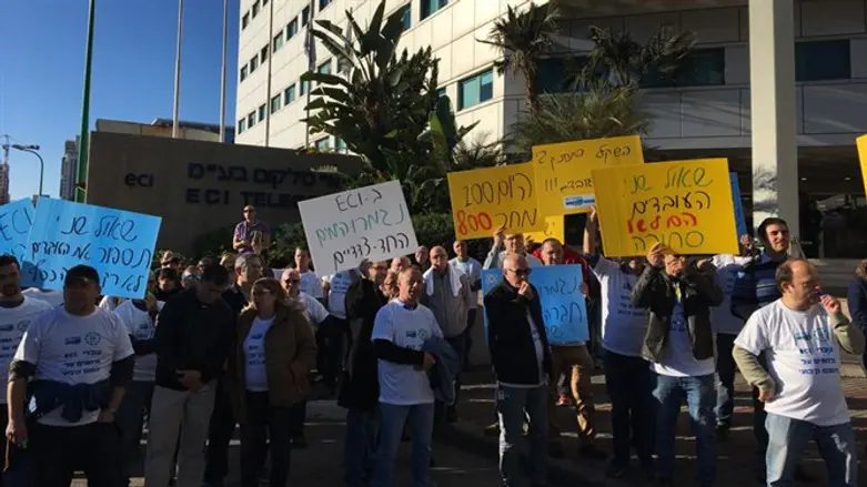 הפגנת עובדי ECI