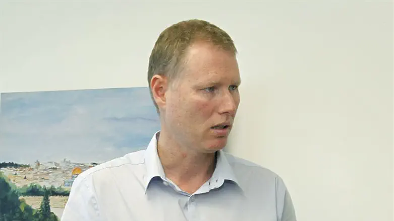 מסיים את תפקידו. סטמבלר