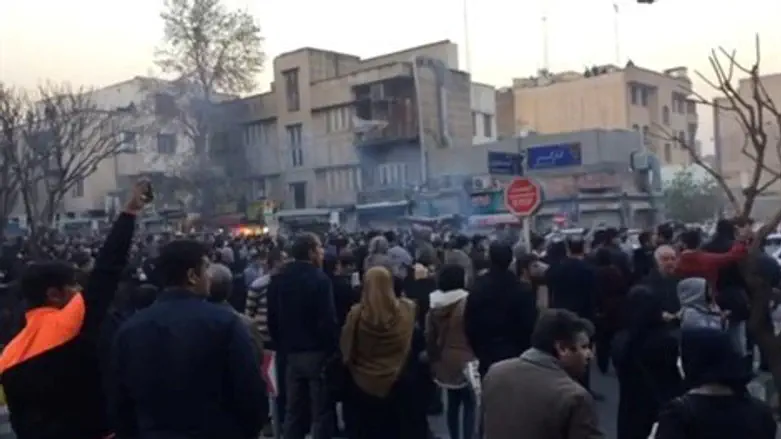 People protest in Tehran