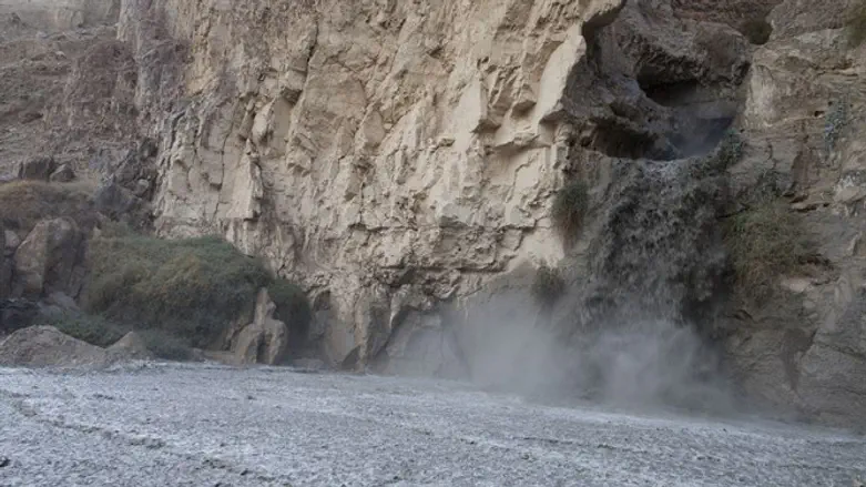 שטפון. ארכיון