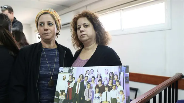 Rachel (L) and Orit (R), daughters of Yossi Salomon and sisters of Haya and Elad Salomon Z