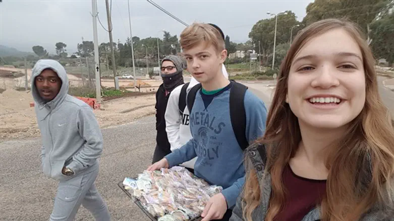 מחלקים עוגיות