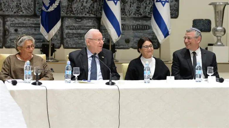 נשיאת העליון חיות בחוג התנ''ך