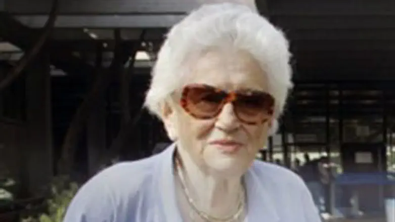 ד"ר לשם כבוד. רות דיין