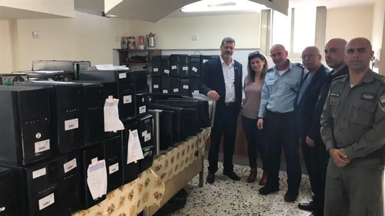 מפקדי המשטרה ונציגי העירייה