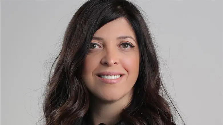 מיה גבאי טובול