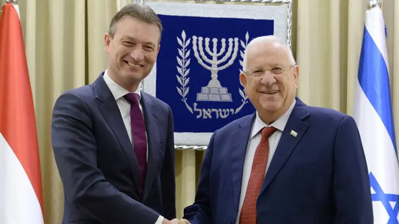 Israeli President Reuven Rivlin with Foreign Minister of the Netherlands Halbe Zijlstram