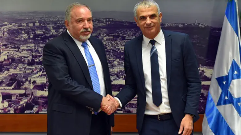 יש סיכום. כחלון וליברמן