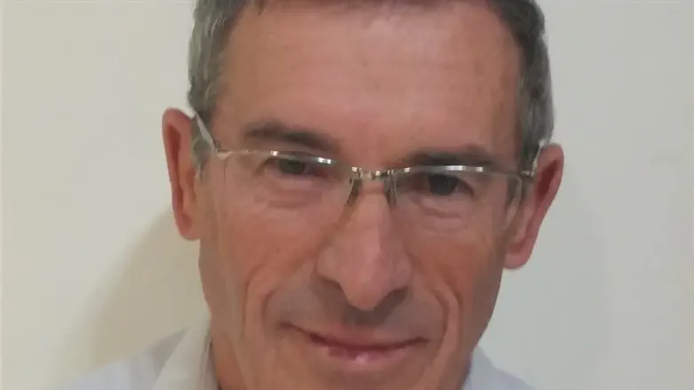 בצלאל טרייבר